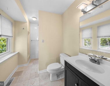 1016 Kirk Avenue - Photo Thumbnail 14