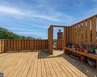 1016 Kirk Avenue - Photo Thumbnail 25