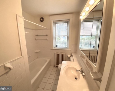 1505 Delaware Avenue - Photo Thumbnail 12