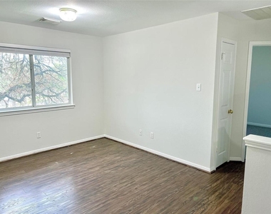 6400 La Carman Ln - Photo Thumbnail 15