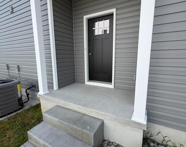 11 Valhalla Court - Photo Thumbnail 1