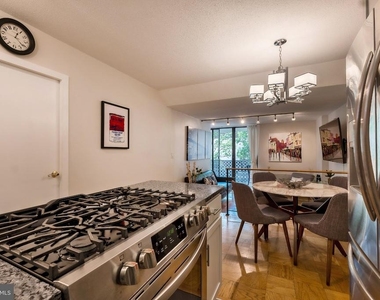 2201 L Street Nw - Photo Thumbnail 8