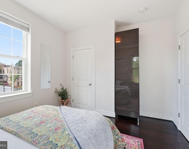 315 G Street Ne - Photo Thumbnail 14
