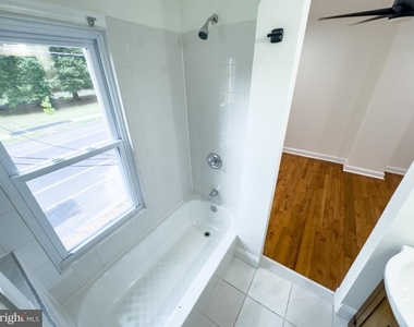 2807 4th Street Ne - Photo Thumbnail 10