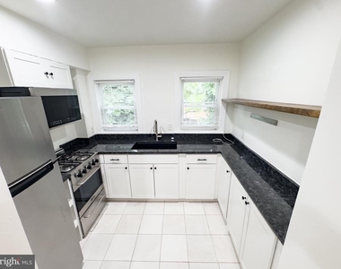 2807 4th Street Ne - Photo Thumbnail 1