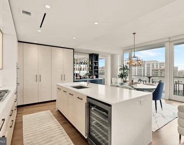 601 Wharf Street Sw - Photo Thumbnail 6