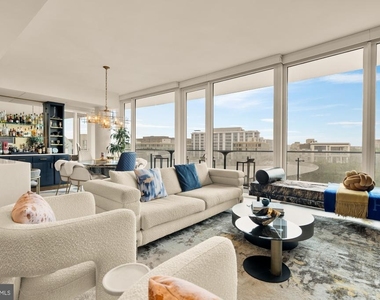 601 Wharf Street Sw - Photo Thumbnail 10