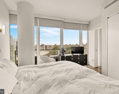 601 Wharf Street Sw - Photo Thumbnail 17