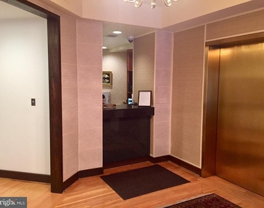 1077 30th Street Nw - Photo Thumbnail 3