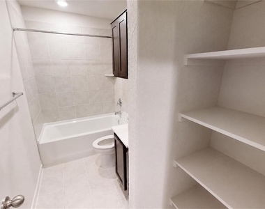 359 Pronghorn Pl - Photo Thumbnail 12