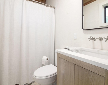 108 Chicon St - Photo Thumbnail 20