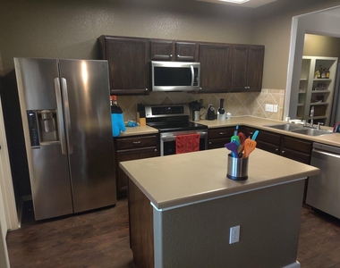 6400 Ken Caryl Dr - Photo Thumbnail 8