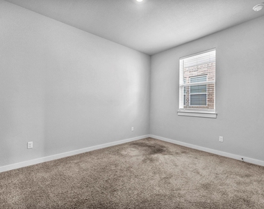 121 High Plains Dr - Photo Thumbnail 27