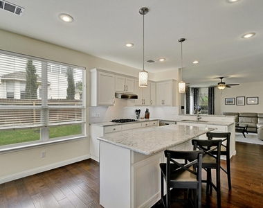 3111 Dawn Mesa Ct - Photo Thumbnail 7