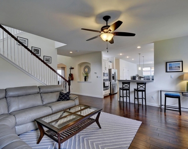3111 Dawn Mesa Ct - Photo Thumbnail 3
