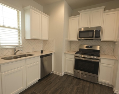 352 Witchhazel Way - Photo Thumbnail 11