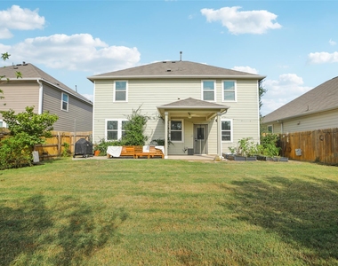 1913 Jacey Way - Photo Thumbnail 28