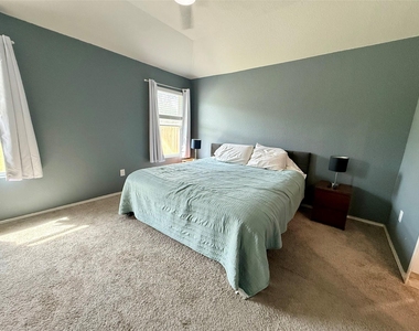6013 Brocade Dr - Photo Thumbnail 8