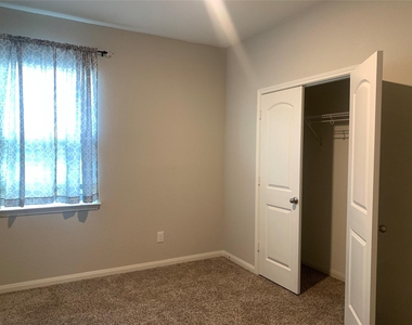 509 Congress Way - Photo Thumbnail 23