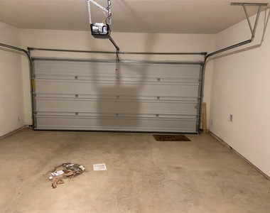 509 Congress Way - Photo Thumbnail 39