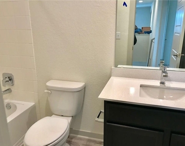 10408 Fulton Ave - Photo Thumbnail 16