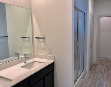10408 Fulton Ave - Photo Thumbnail 8