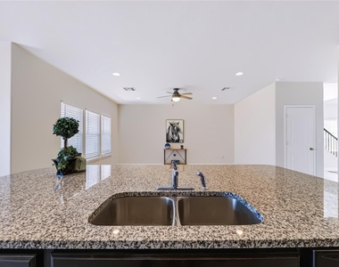 1173 La Conterra Blvd - Photo Thumbnail 13