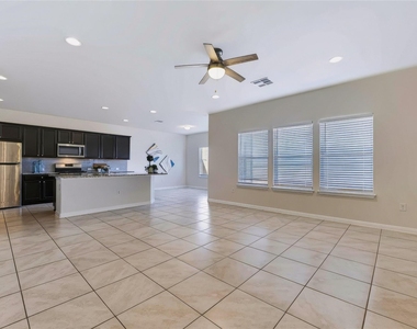 1173 La Conterra Blvd - Photo Thumbnail 9