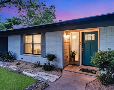 1006 Hollybluff St - Photo Thumbnail 1