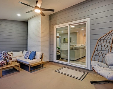 1006 Hollybluff St - Photo Thumbnail 22