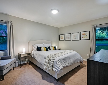 1006 Hollybluff St - Photo Thumbnail 19