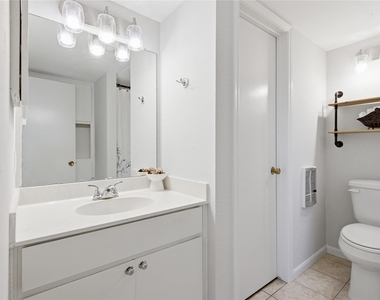 9226 Jollyville Rd - Photo Thumbnail 11