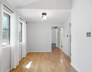 9226 Jollyville Rd - Photo Thumbnail 7