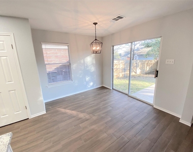 3015 Hill St - Photo Thumbnail 8