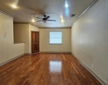 117 Micah Pt - Photo Thumbnail 1