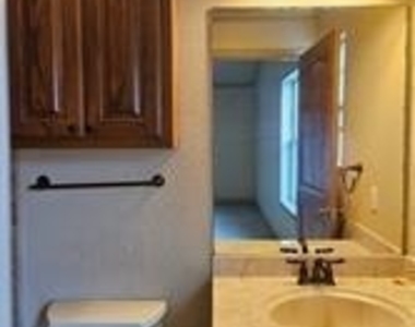 117 Micah Pt - Photo Thumbnail 5