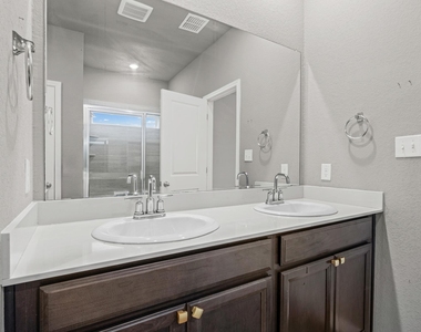 1649 Settlers Glen Dr - Photo Thumbnail 18