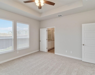 775 Staglin St - Photo Thumbnail 19