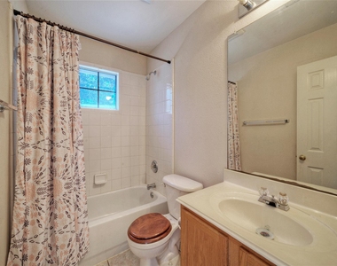 601 Indian Run Dr - Photo Thumbnail 35