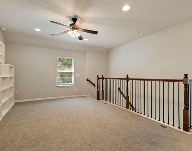 9010 Gage Dr - Photo Thumbnail 18