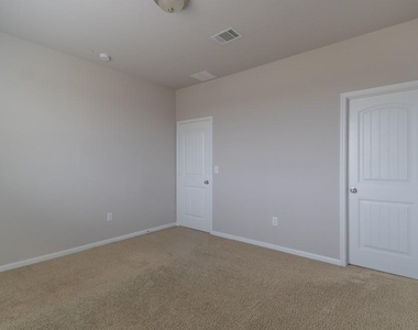 2880 Donnell Dr - Photo Thumbnail 17