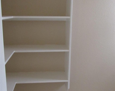 12318 Jamie Dr - Photo Thumbnail 16