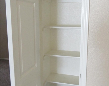12318 Jamie Dr - Photo Thumbnail 21