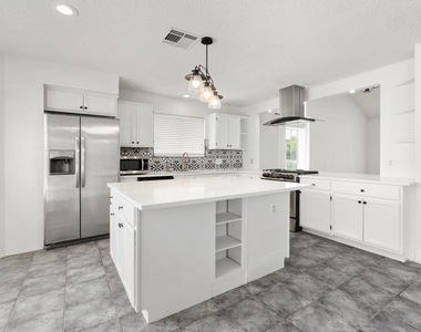 12701 Tantara Dr - Photo Thumbnail 8
