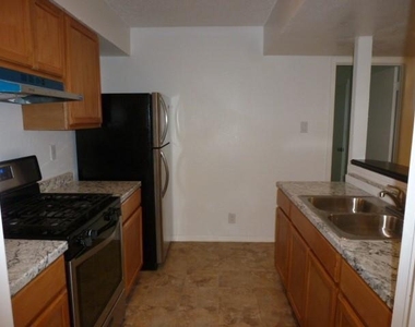 6800 Trendal Ln - Photo Thumbnail 3