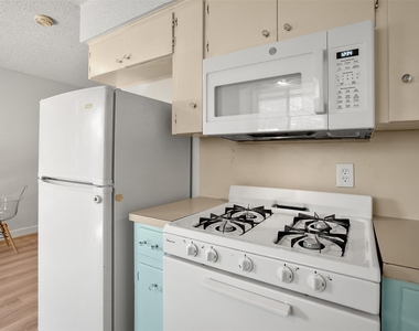 8603 Woodstone Dr - Photo Thumbnail 2