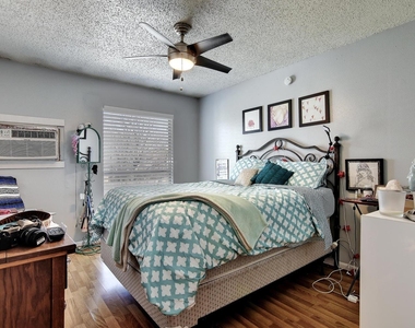 5012 Duval St - Photo Thumbnail 21