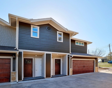 1706 Cedar Bend Dr - Photo Thumbnail 2