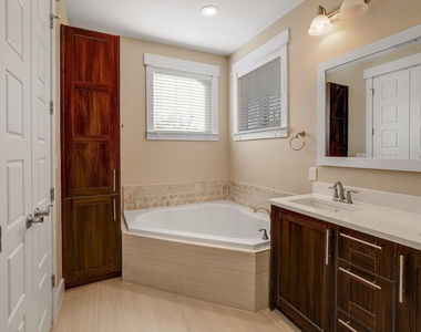 1706 Cedar Bend Dr - Photo Thumbnail 14
