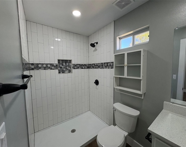 6202 Hogan Ave - Photo Thumbnail 11